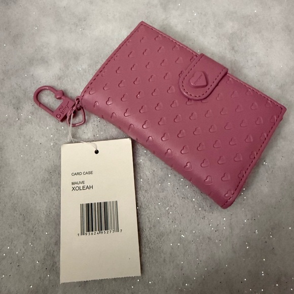 Betsey Johnson Heart Card Case Wallet - Picture 2 of 5